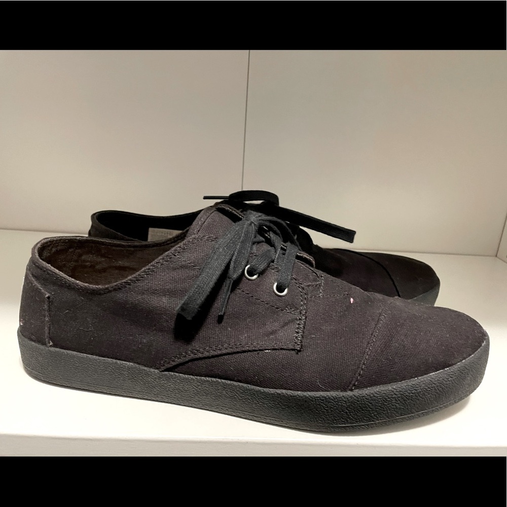 Toms men’s shoes